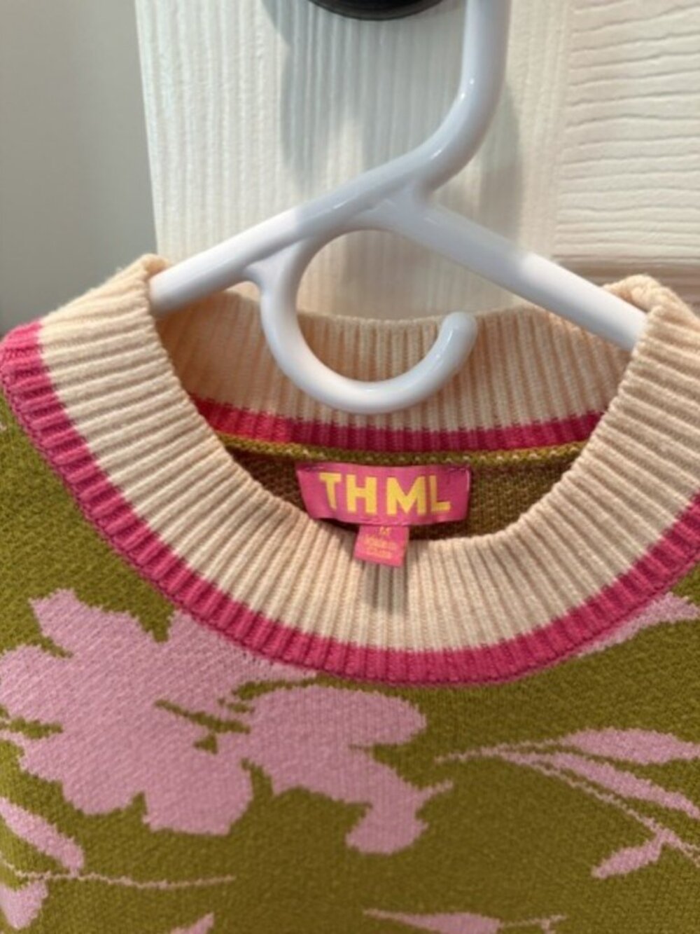 THML Sweater Top Size M - Picture 3 of 3